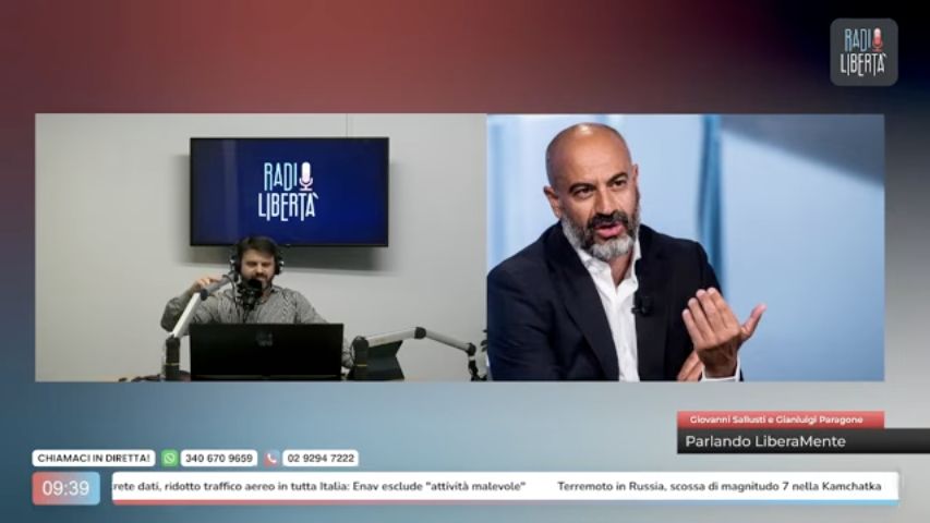 Giovanni Sallusti in studio e Gianluigi Paragone nell’intervista di Radio Libertà